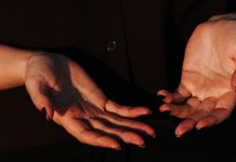 Los brazos de Dios estan abiertos